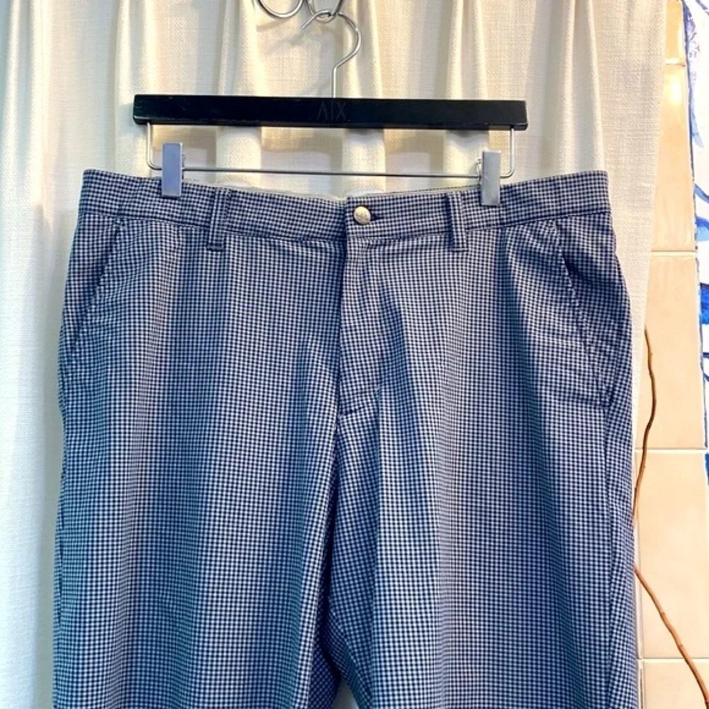 Men’s Adidas Black and Gray Checked Polyester Blend Golf Shorts Size 36